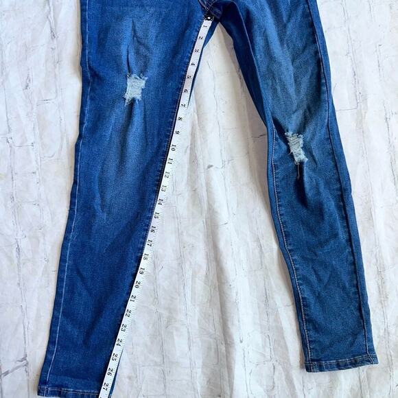 NWOT Women’s Size 6 BLEU Destroyed Leg Stretch Denim Blue Jeans - Picture 5 of 7